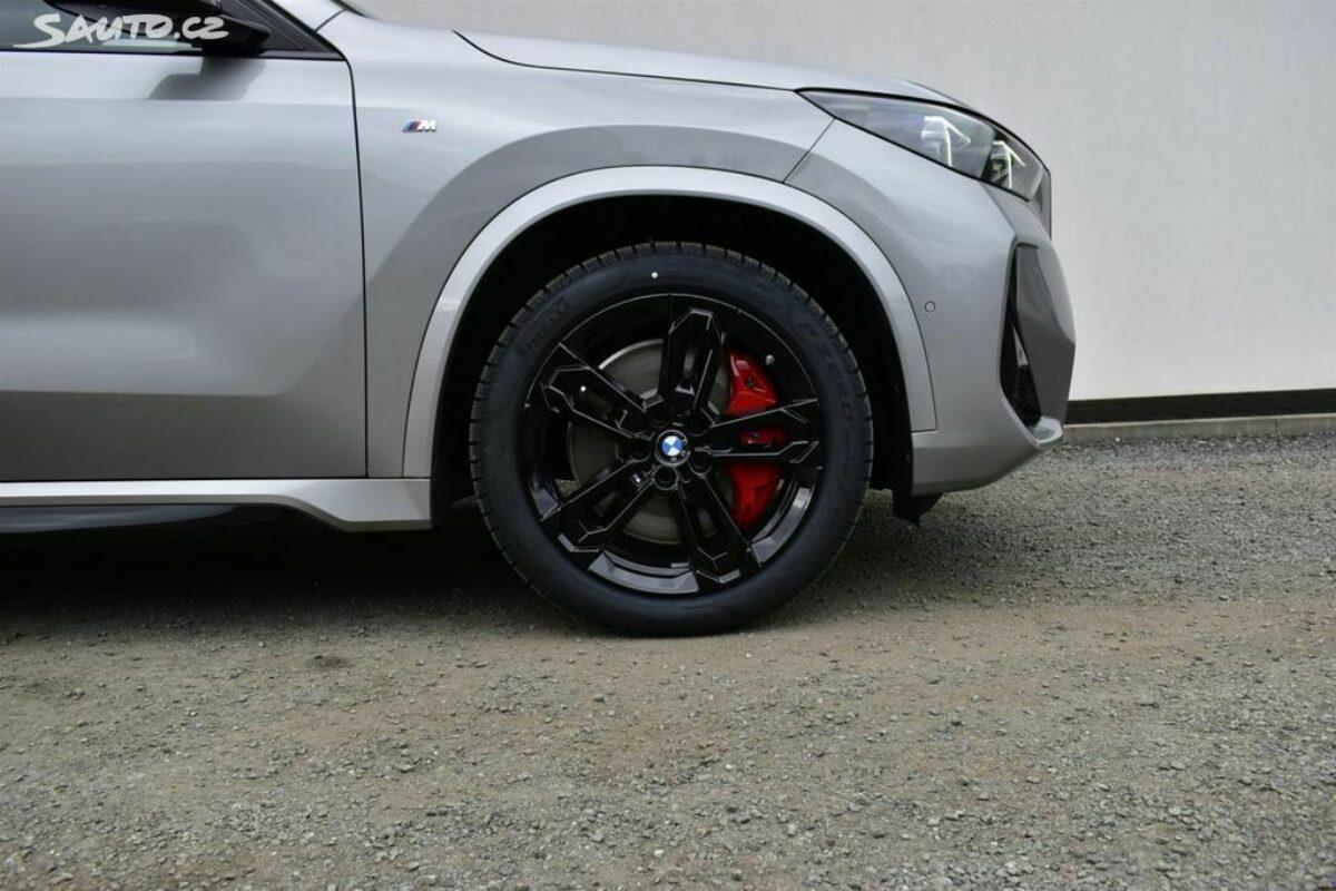 Fotografie vozu - klik pro zvětšení