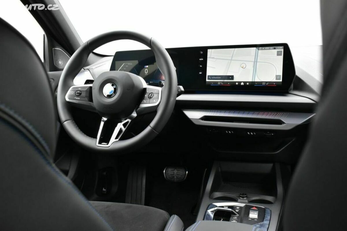 Fotografie vozu - klik pro zvětšení