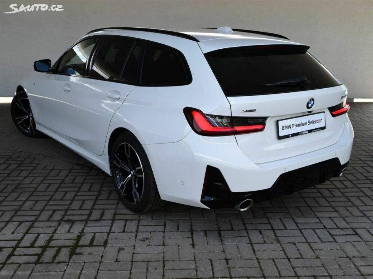 Fotografie vozu - klik pro zvětšení