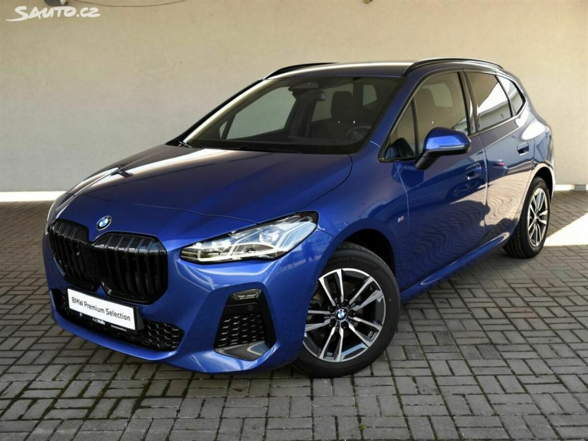 Fotografie vozu - klik pro zvětšení