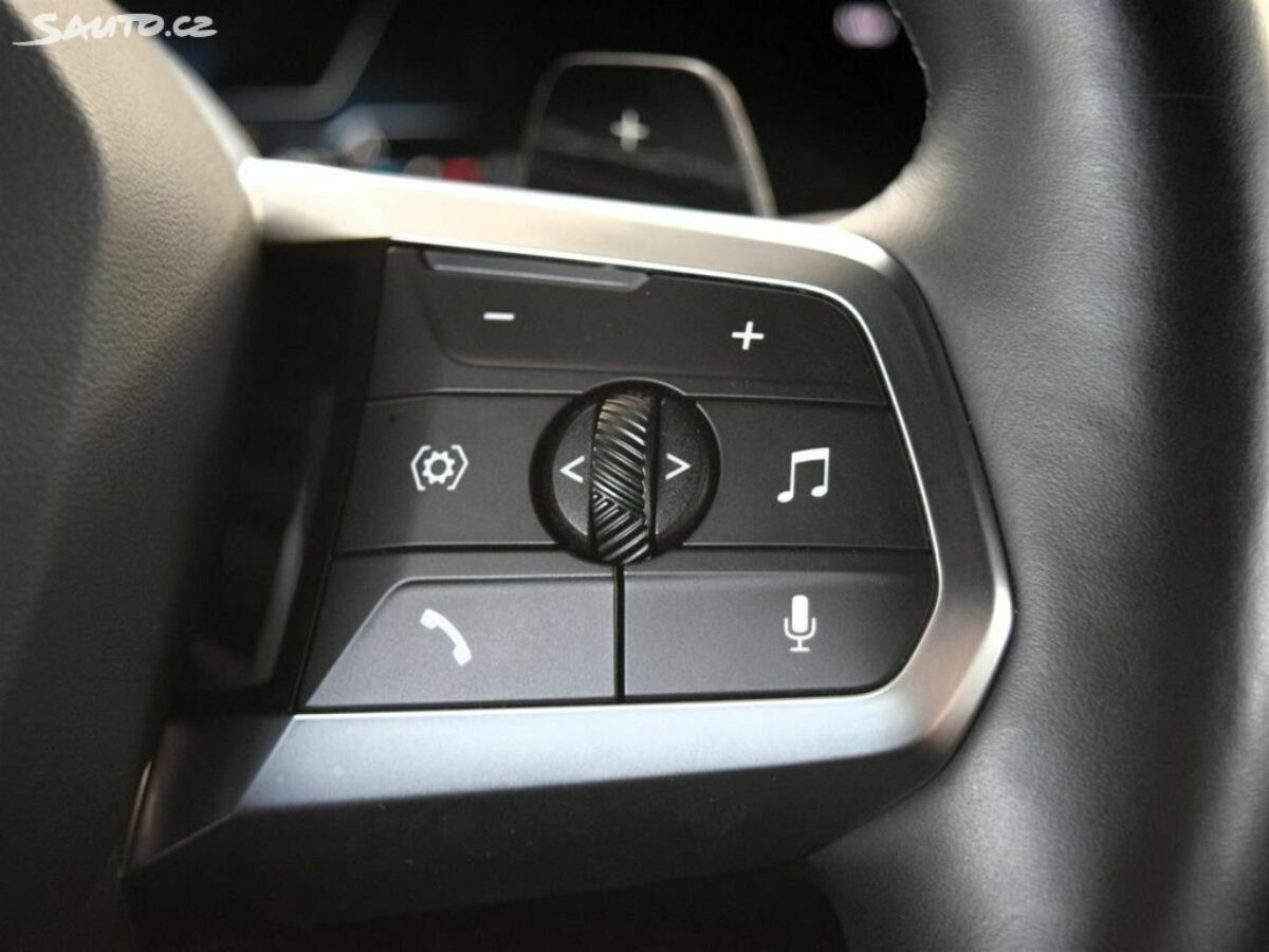 Fotografie vozu - klik pro zvětšení