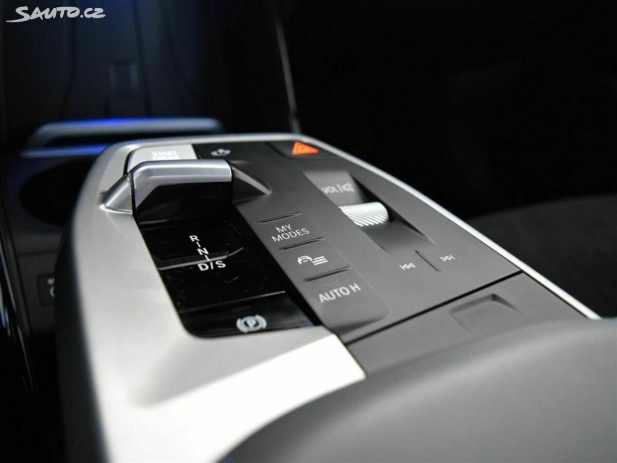 Fotografie vozu - klik pro zvětšení