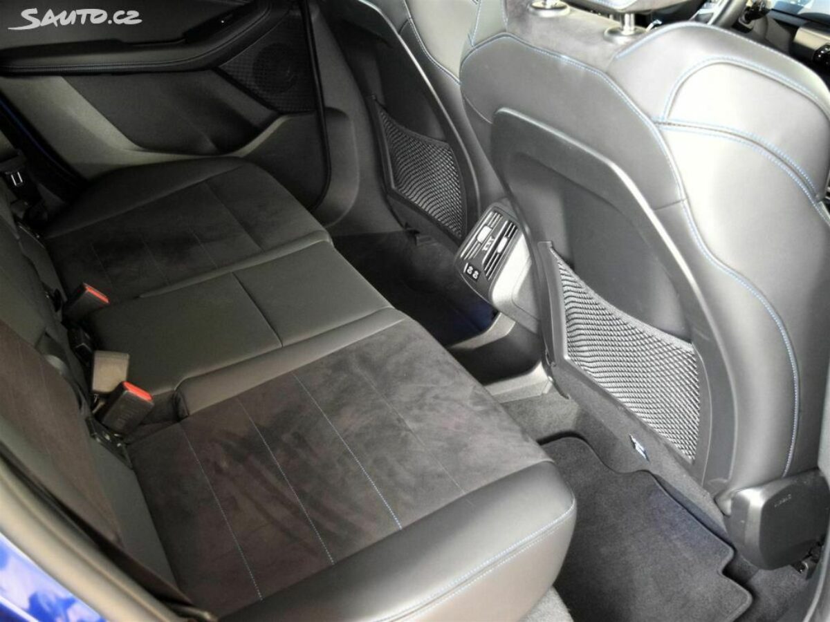 Fotografie vozu - klik pro zvětšení