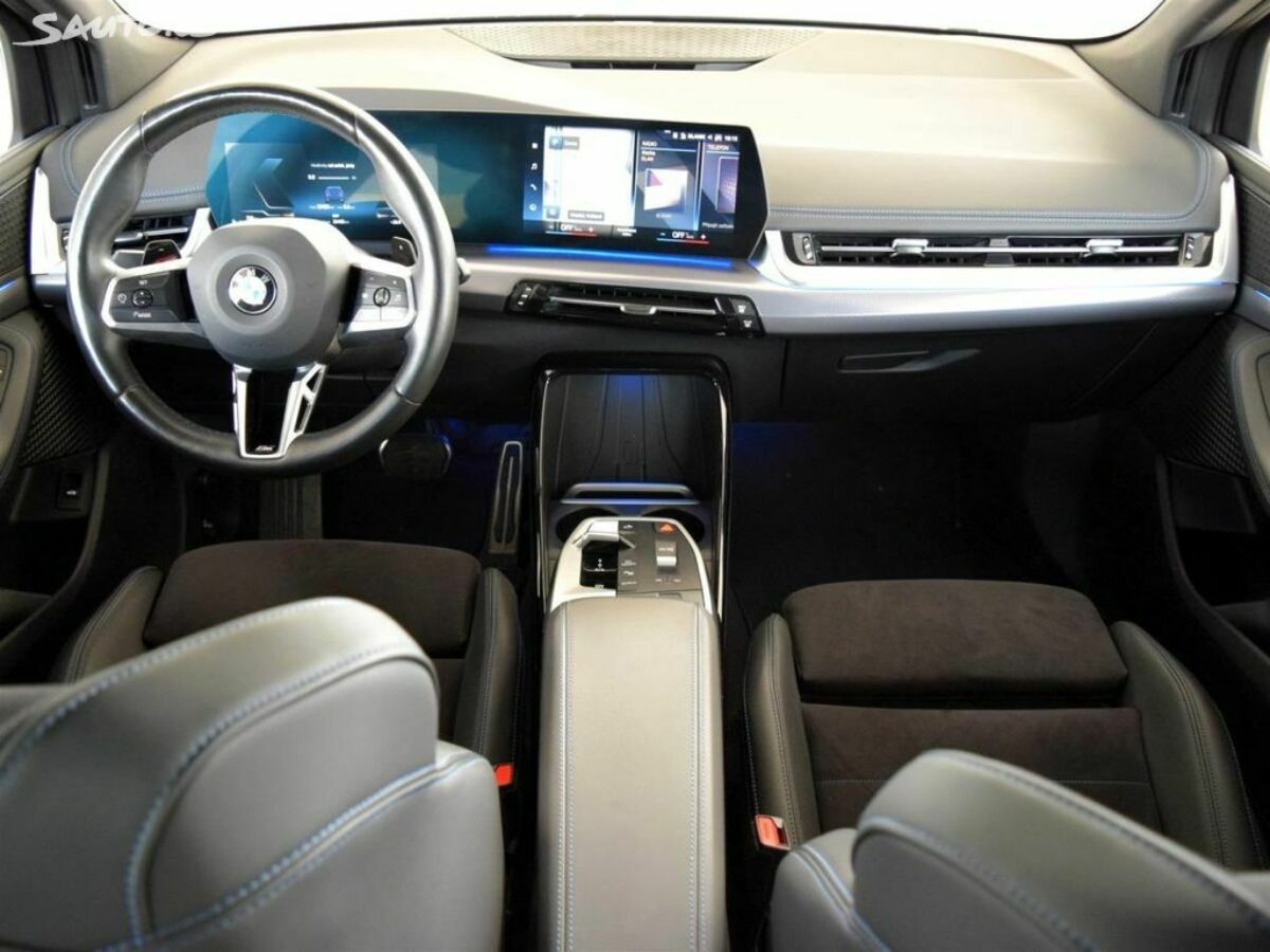 Fotografie vozu - klik pro zvětšení