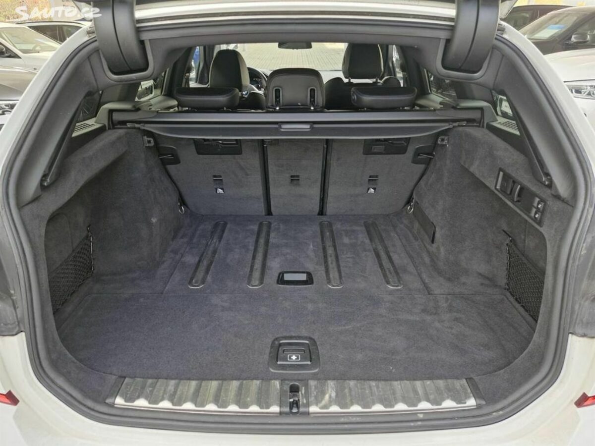 Fotografie vozu - klik pro zvětšení