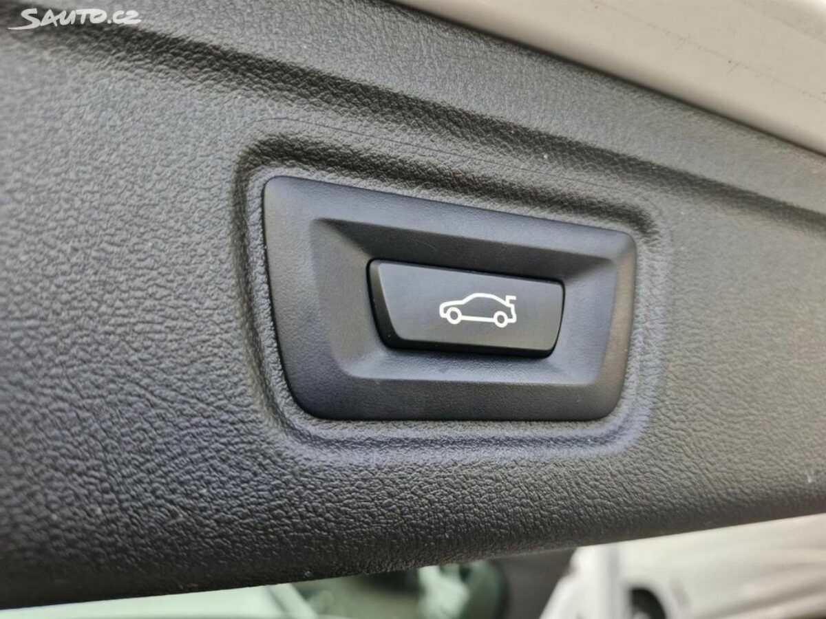 Fotografie vozu - klik pro zvětšení