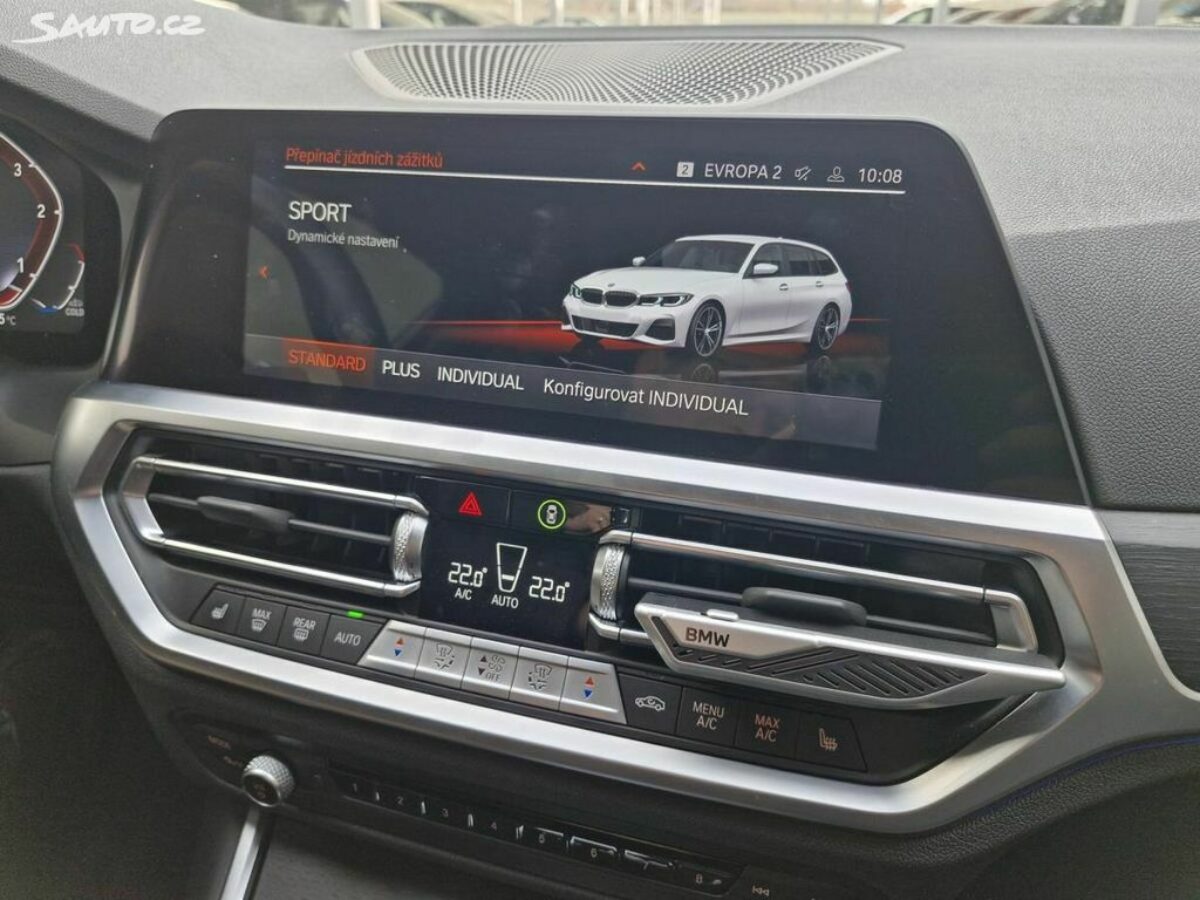 Fotografie vozu - klik pro zvětšení